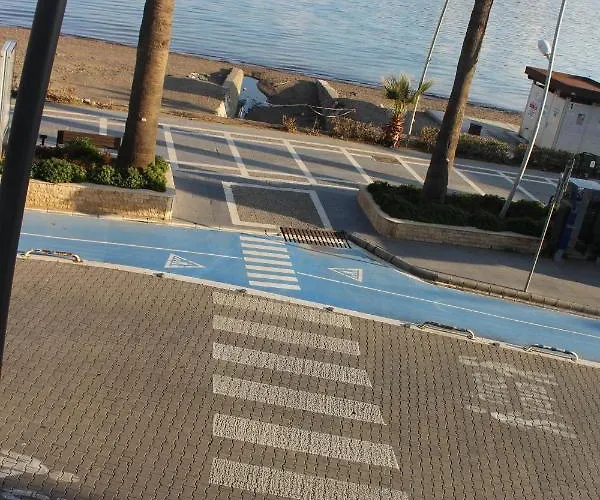 Anadolu Ξενοδοχείο *