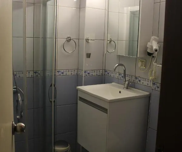 Anadolu Μαρμαρίς